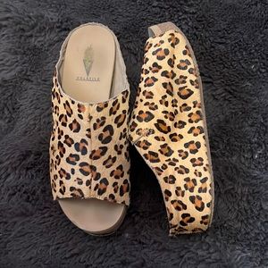 Volatile wedge sandals